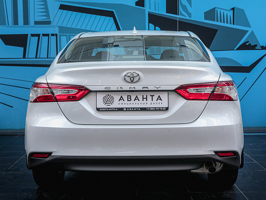 Toyota Camry NEW standart plus white