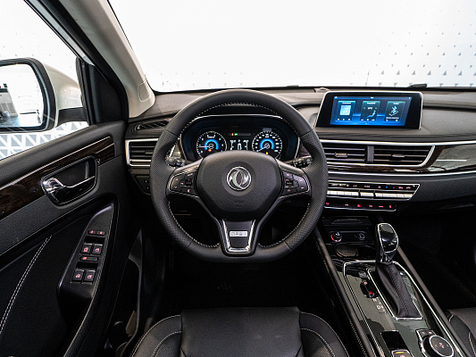 Dongfeng 580 Luxury 1.5 CVT White